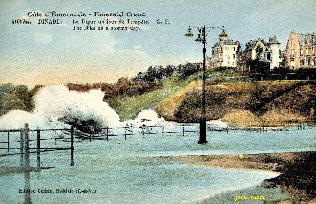 Dinard - La Digue un jour de tempête.jpg