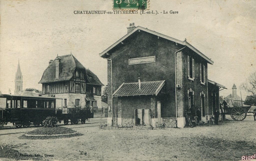 28-Chateauneuf-en-Thymerais - La Gare.jpg