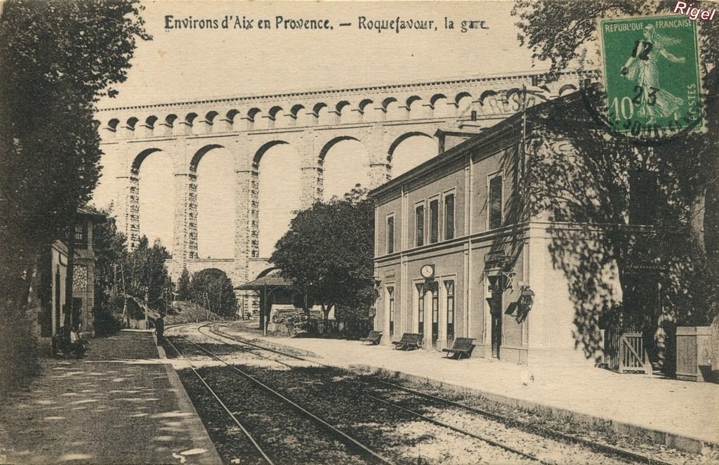 13-Roquefavour - La Gare.jpg