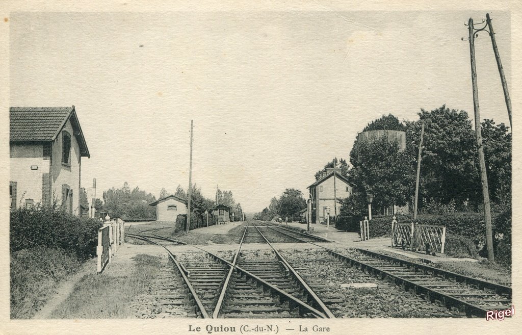 22-Le Quiou - La Gare.jpg