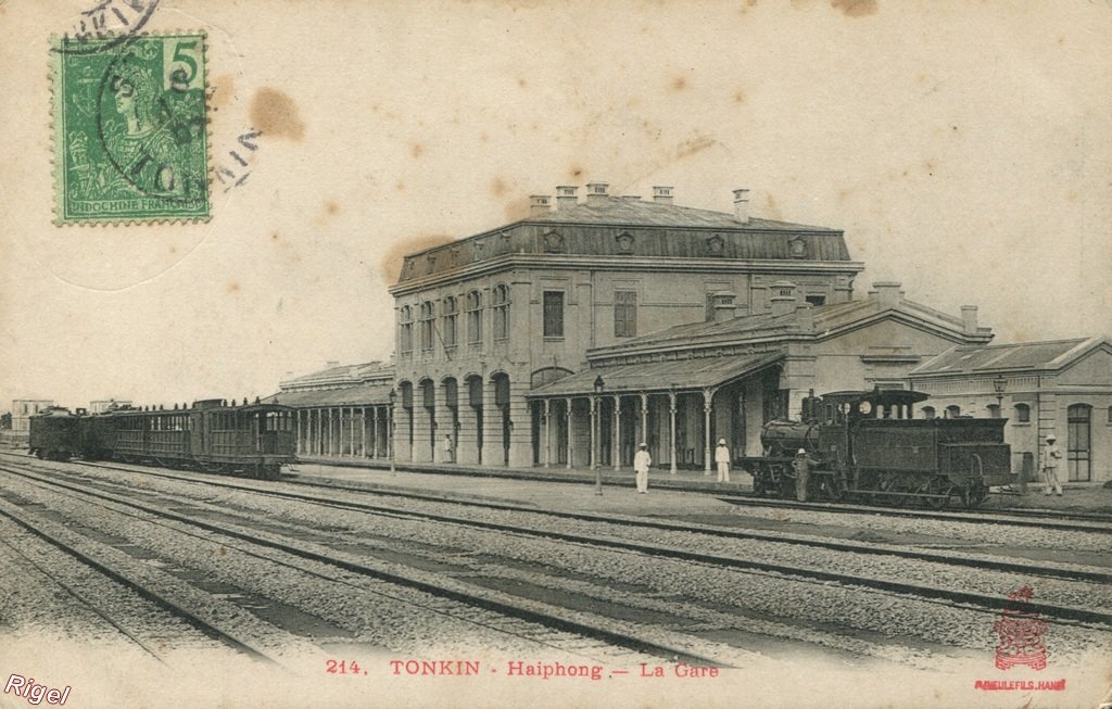 99-Tonkin - La gare - Haiphong - 214 A Dieulefils.jpg