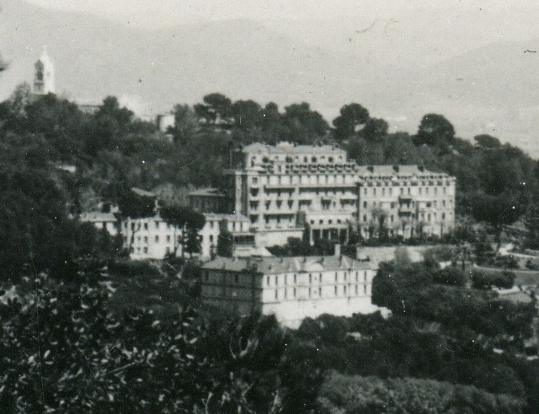 eglise et batiments.jpg