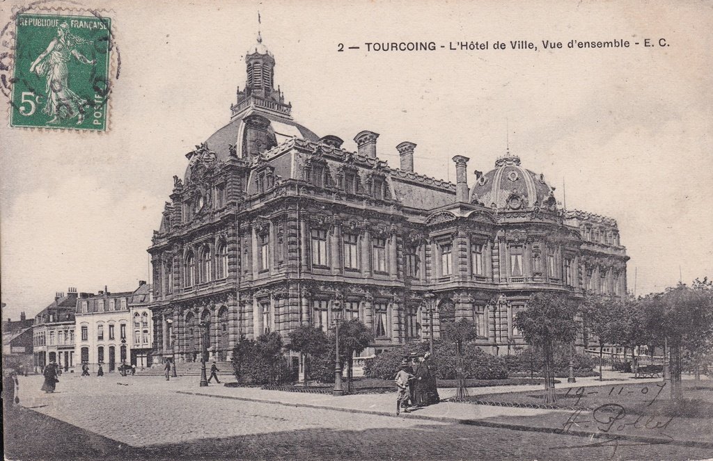Tourcoing-L'Hotel de Ville, Vue d'ensemble.jpg