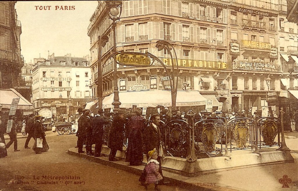 1320166186-Paris-Metro-Station-Chatelet-1-JPR.jpg