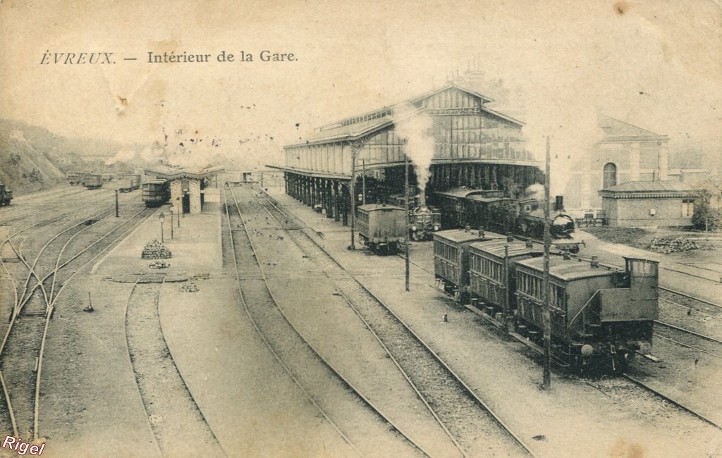 27-Evreux - Intérieur de la Gare - pai.jpg