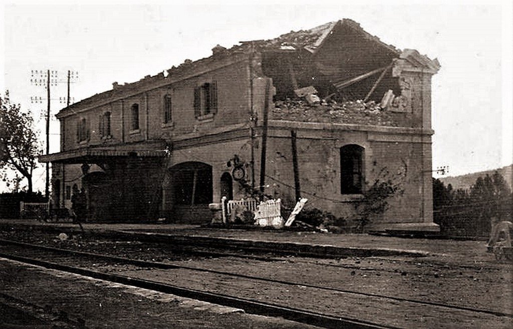 30 - Beaucaire en 1944---700.jpg