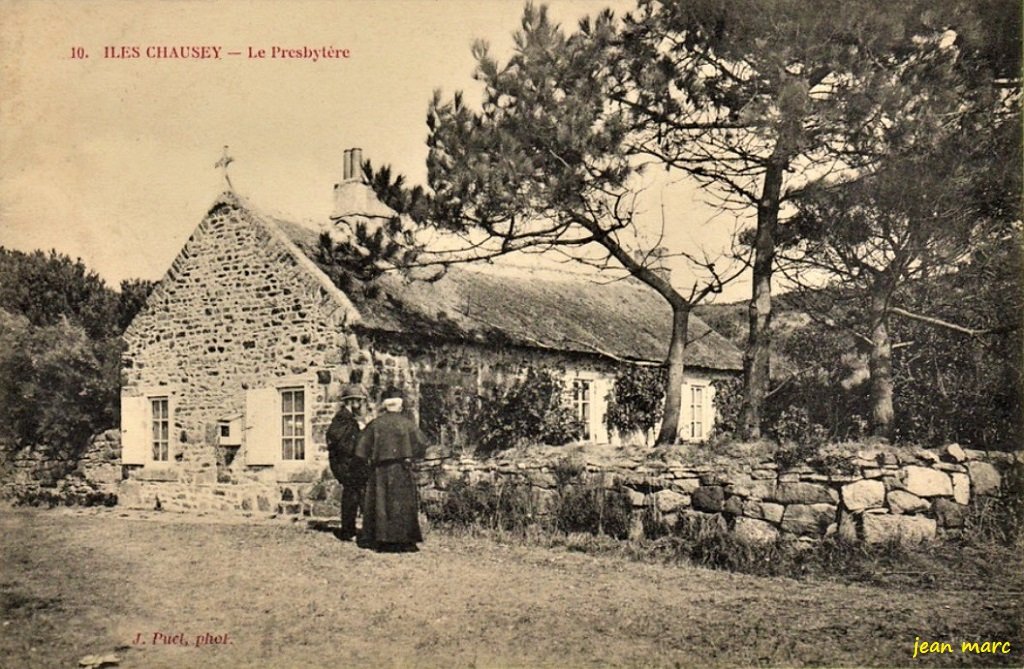 Iles Chausey - Le Presbytère.jpg