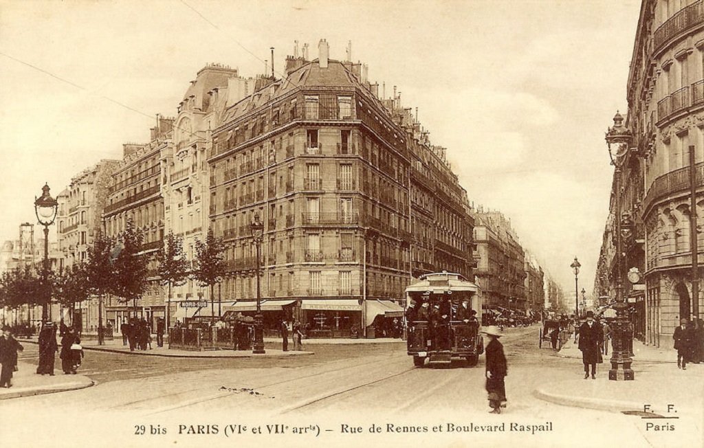 1404127102-Paris-Rennes-Station.jpg