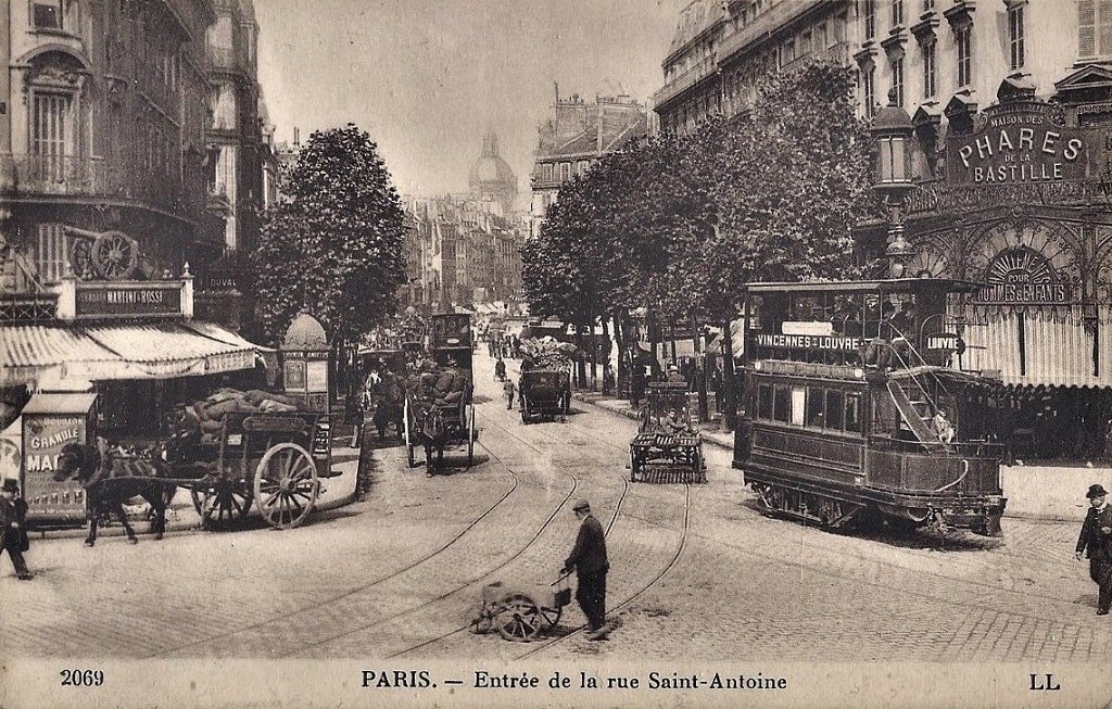 06 Entrée rue Saint-Antoine.jpg