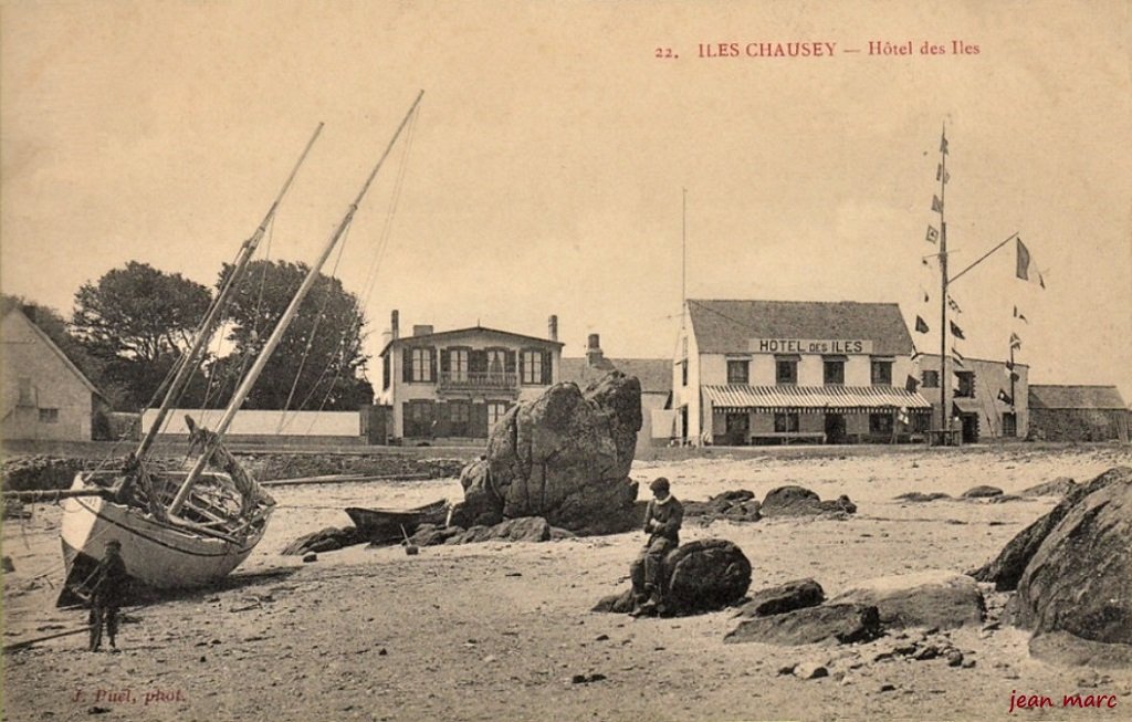 Iles Chausey - Hôtel des Iles.jpg