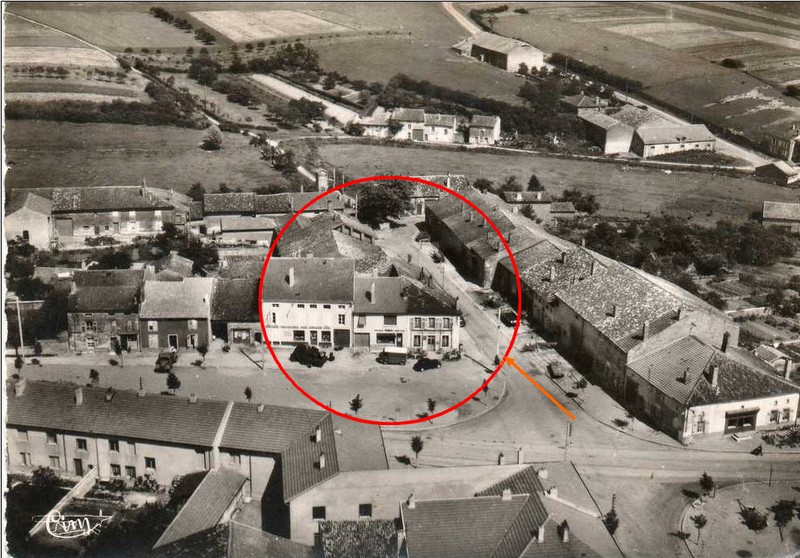 Chambley vue aerienne CPA.jpg