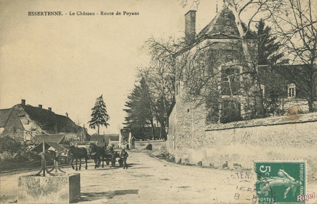 71-Essertenne - Le Château - Route de Poyans.jpg