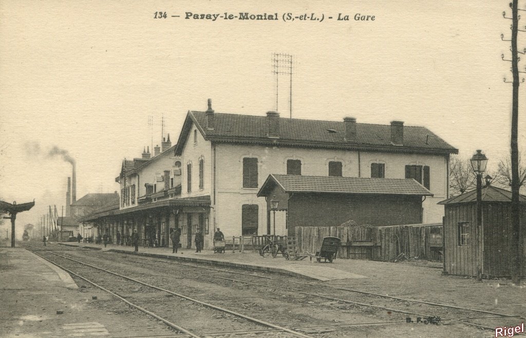 71-Paray- La Gare 134 BF.jpg