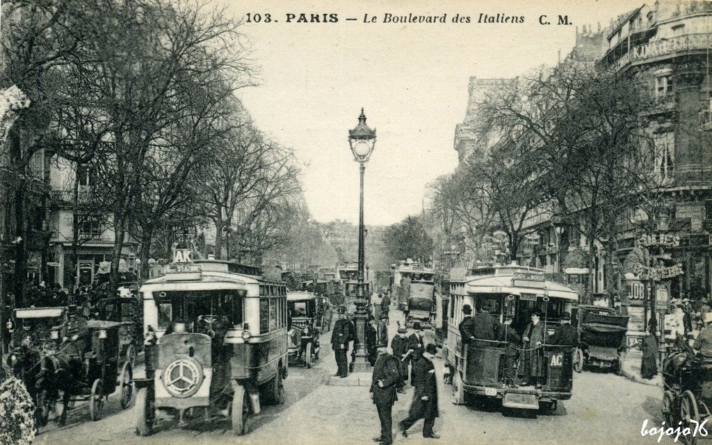 75009-Paris-Boulevard des Italiens bus.jpg