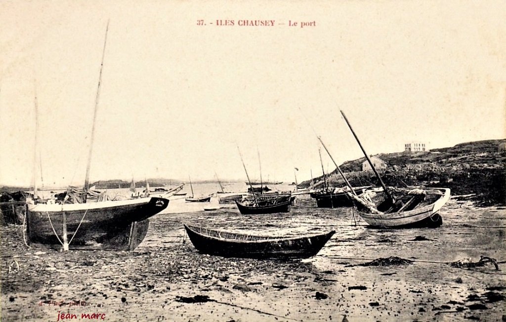 Iles Chausey - Le Port.jpg
