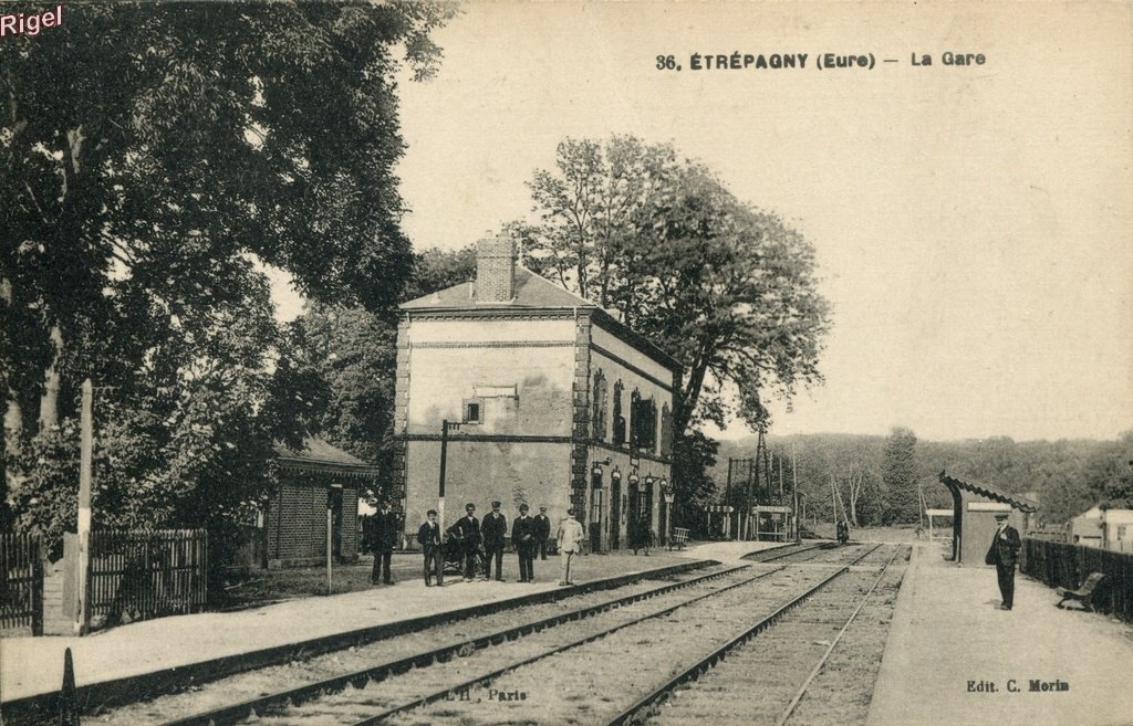 27-Etrépagny - La gare - 36 l'H Paris - Edit C Morin.jpg