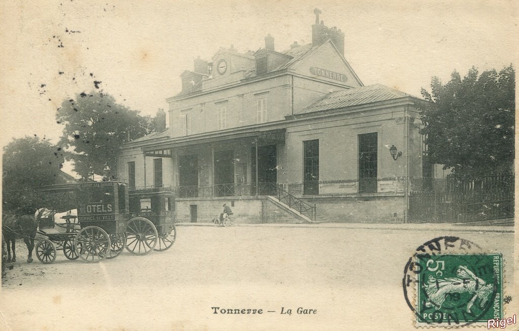 89-Tonnerre - La gare - pai.jpg