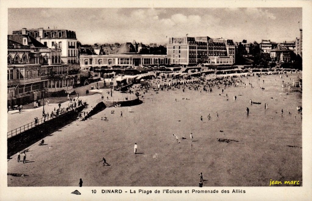 Dinard - La Plage de l'Ecluse et la Promenade des Alliés.jpg