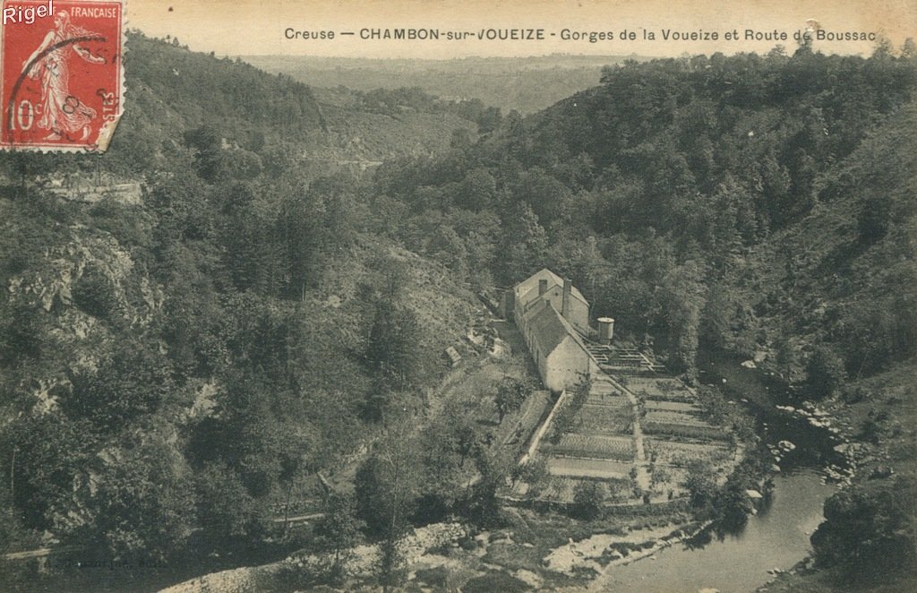 23-Chambon - Gorges et route de Boussac.jpg