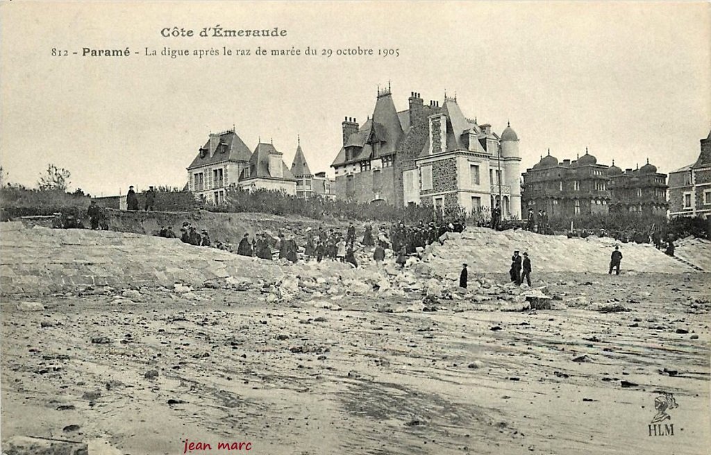 Paramé - La Digue après le raz-de-marée du 29 octobre 1905.jpg