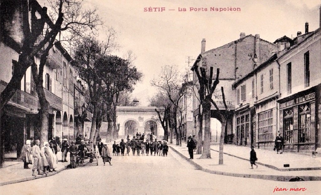 Sétif - La Porte Napoléon.jpg