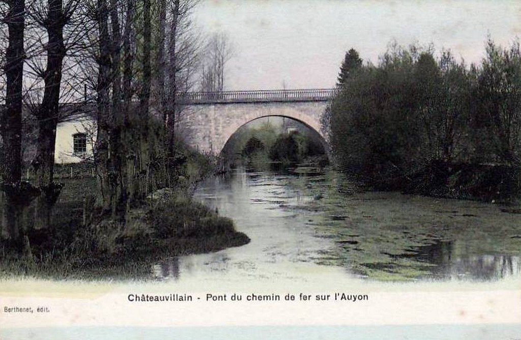 Châteauvillain 4-660-13-03-13-52.jpg