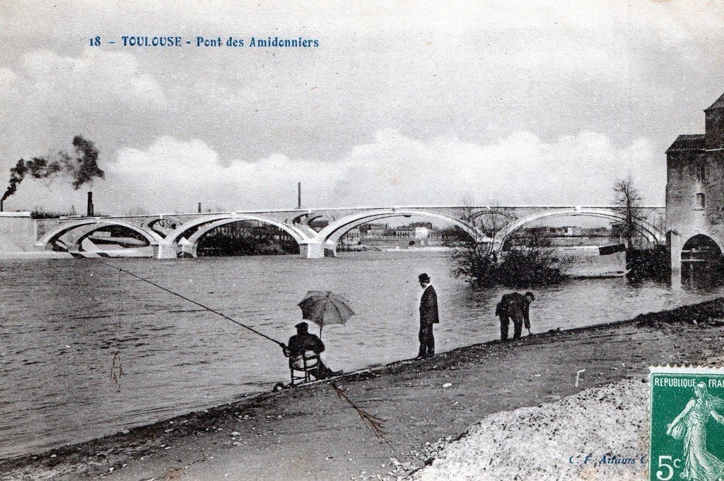 Toulouse - Pont des Amidonniers (18) C.F.A.-681.jpg