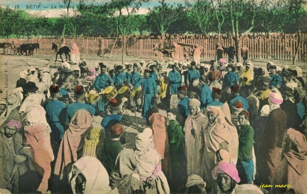 Sétif - La Nouba au marché arabe.jpg