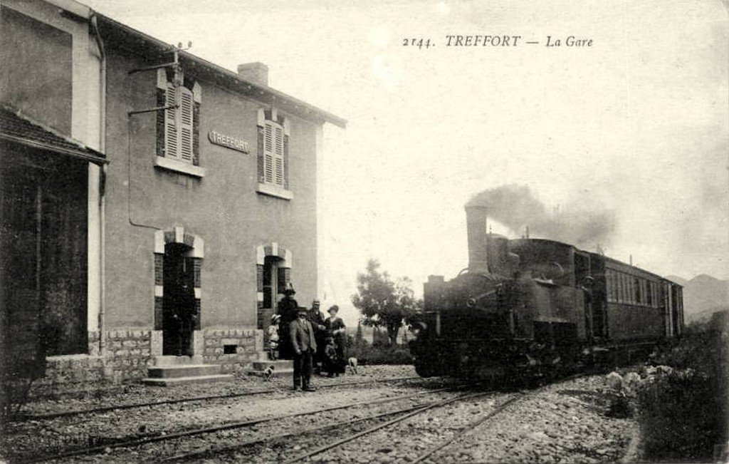 Treffort 2144-600-2-04-13-01.jpg