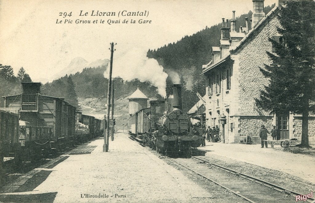 15-Le Lioran - Quai de la Gare - 294 L'Hirondelle.jpg