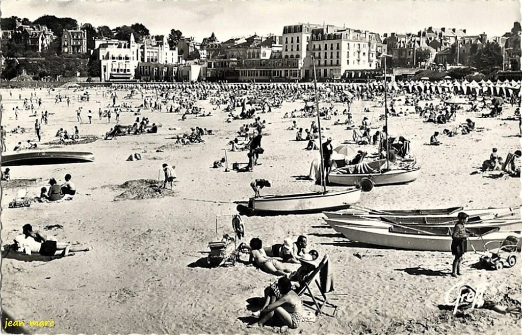 Dinard - La Plage et le Casino - Greff.jpg