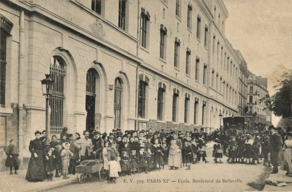 Ecole boulevard de Belleville 1.jpg