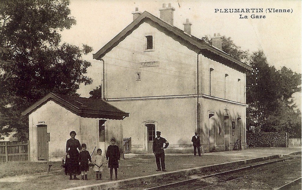 Pleumartin (1)-1-07-09-86.jpg