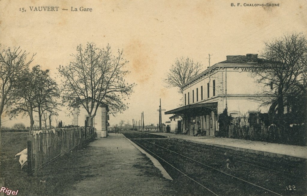 30-Vauvert - La Gare - 15 BF Châlon.jpg