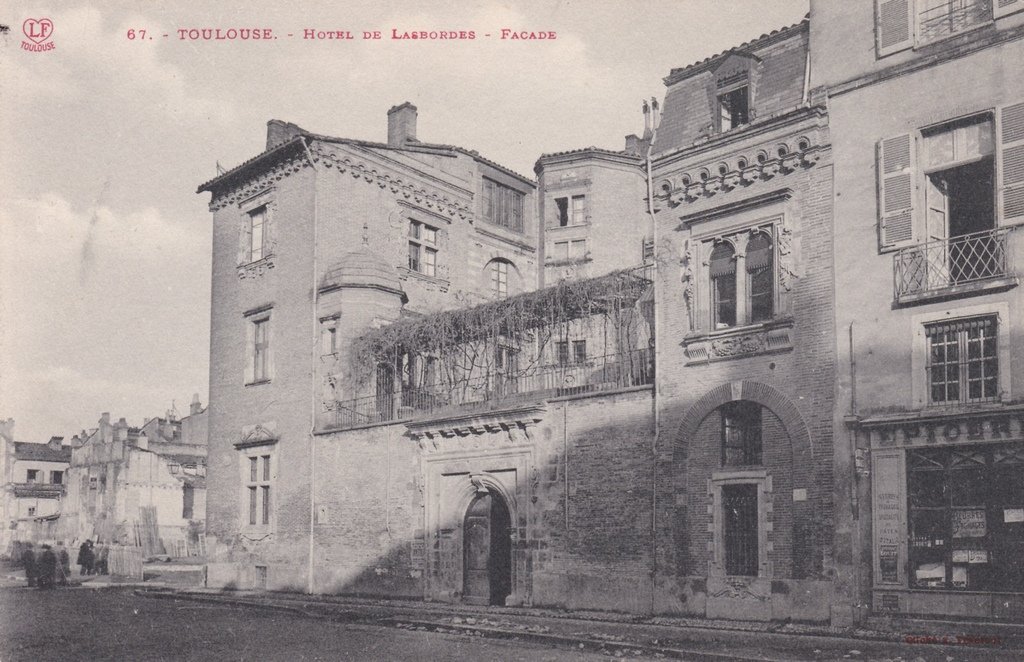 Toulouse - Hôtel de Lasbordes - Façade.jpg