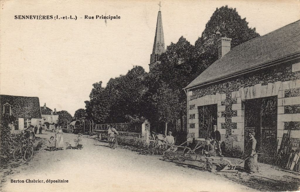 37 - SENNEVIERES - Rue Principale - Berton Chabrier, dépositaire - 20-03-23.jpg