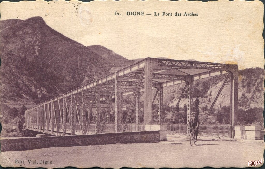 04-Digne - Pont des Arches - 52 Edit Vial.jpg