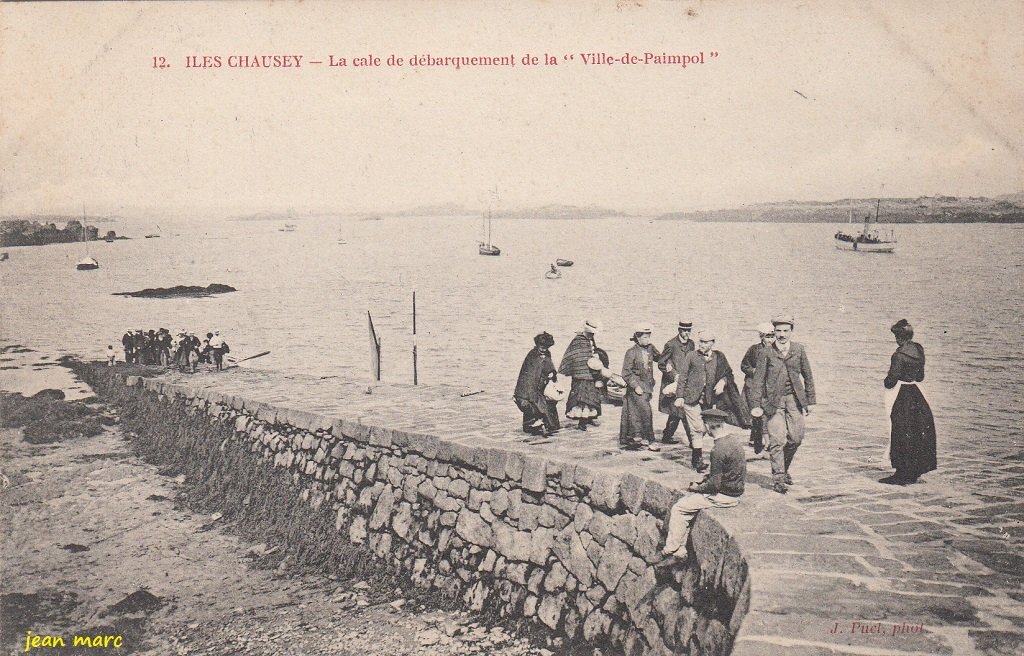 Iles Chausey - La Cale de débarquement de la Ville de Paimpol.jpg