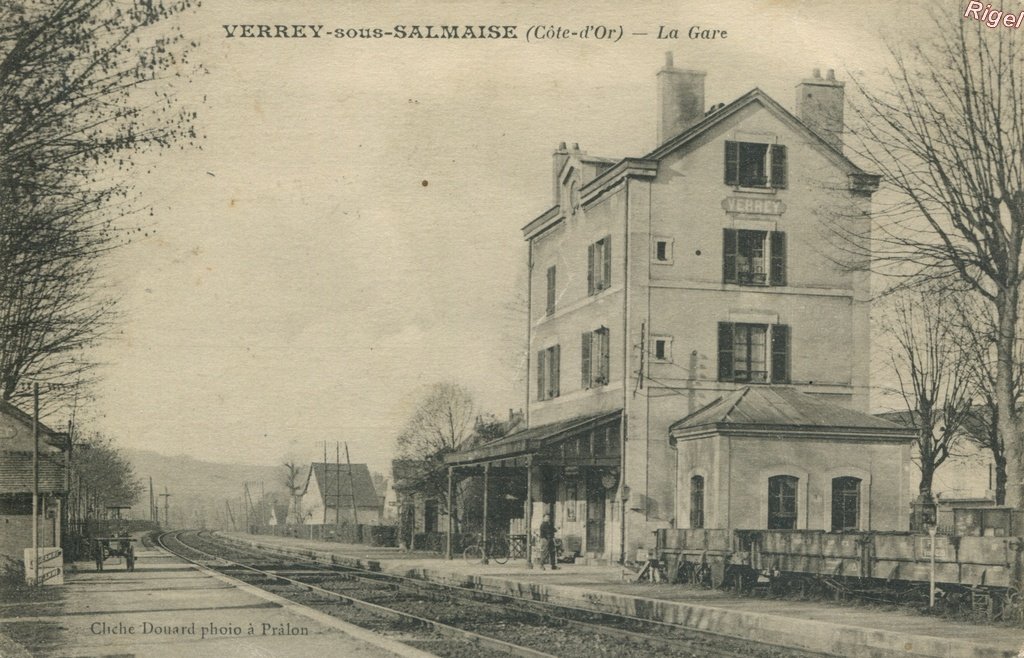 21-Verrey-sous-Salmaise - La Gare.jpg