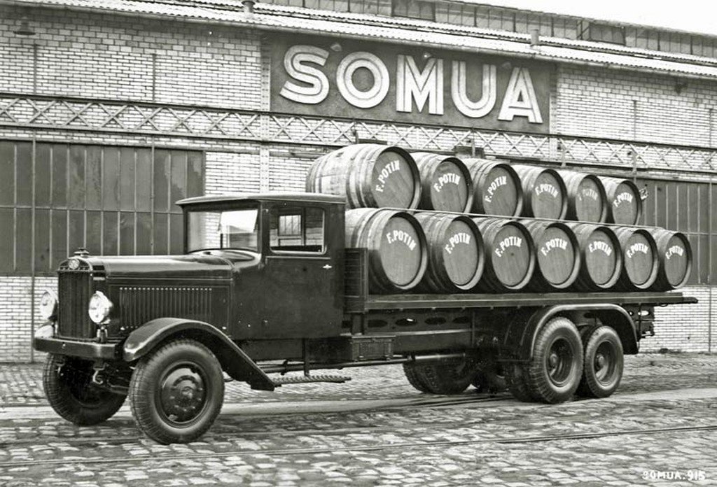 Somua-UGS-6-cyl-1934-1-800.jpg