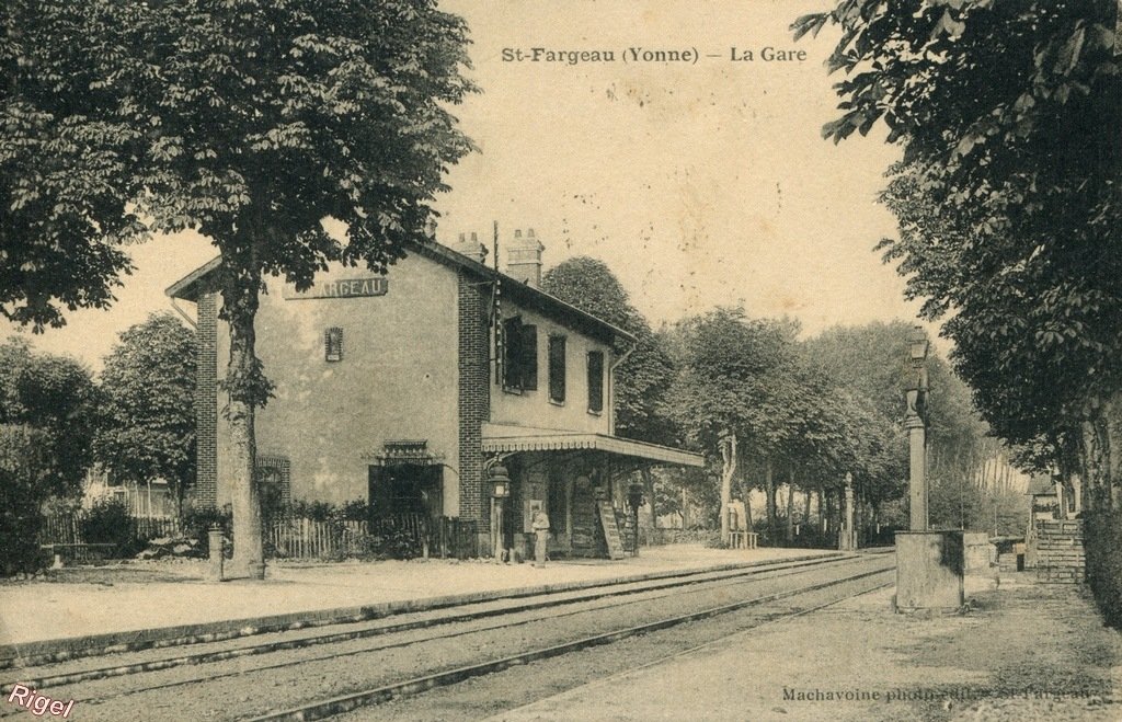 89-St-Fargeau - La Gare - Machavoine photo-édit.jpg