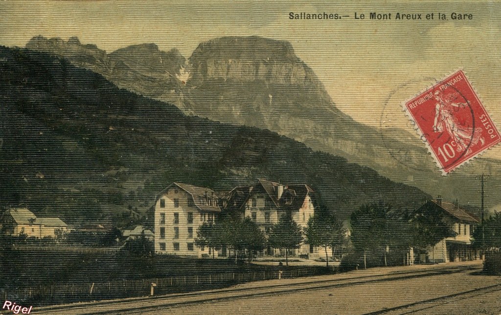 74-Sallanches - Le Mont Areux et la Gare - Toilée.jpg