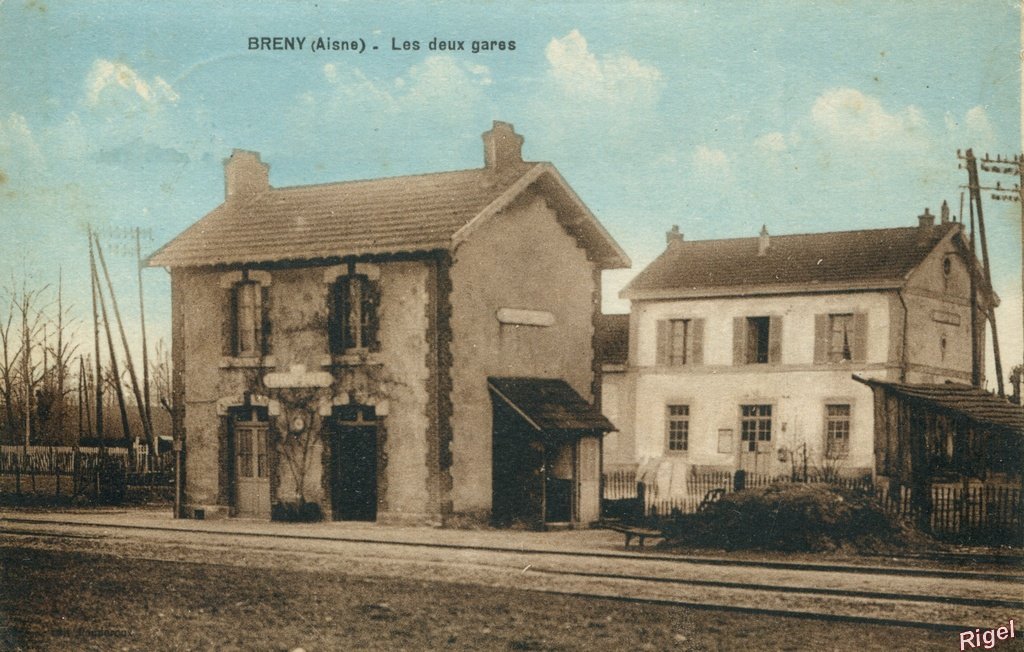 02-Breny - les deux Gares - Bourgogne Frères Editeurs.jpg