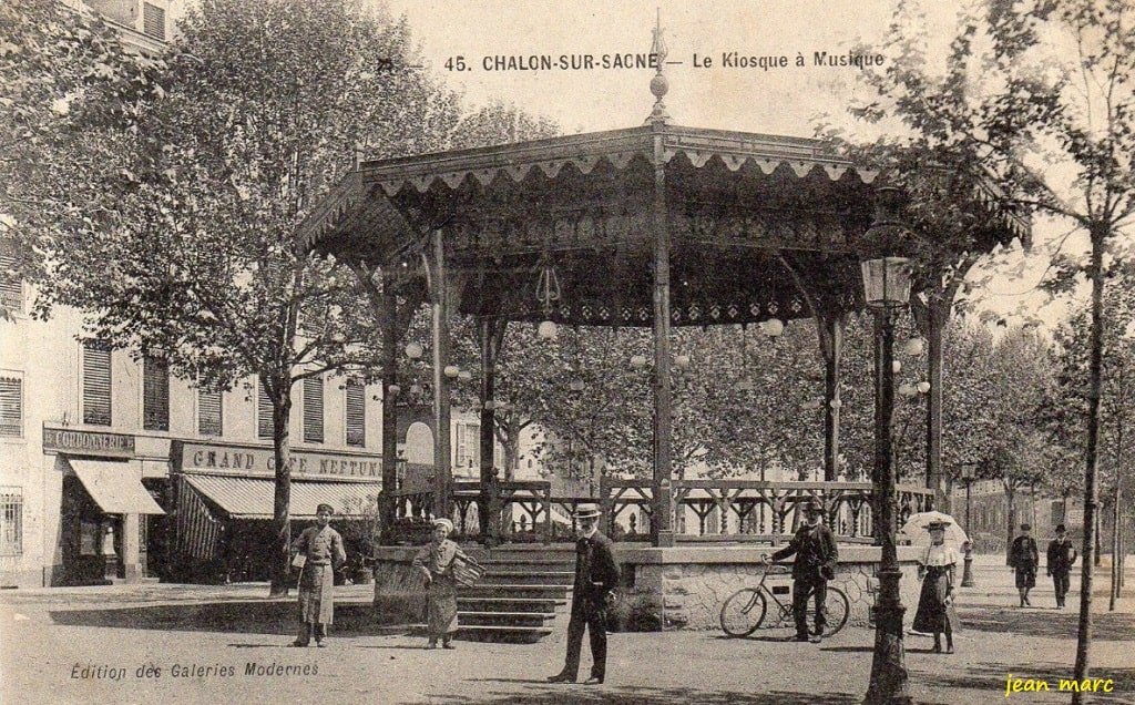 Chalon-sur-Saône - Le Kiosque à Musique.jpg