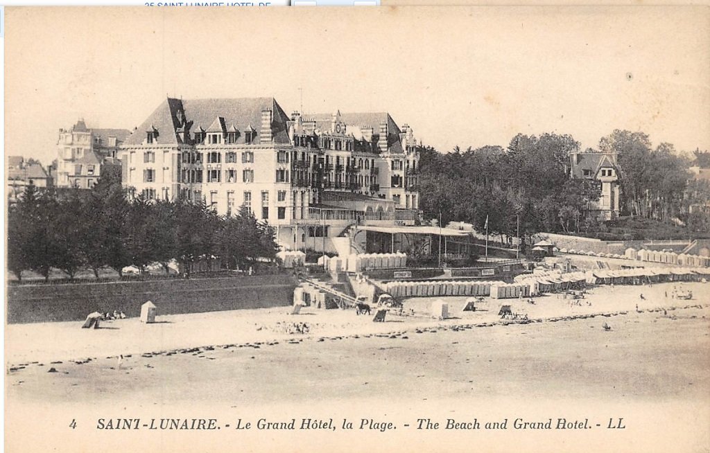St Lunaire - Le Grand Hôtel, la Plage.jpg