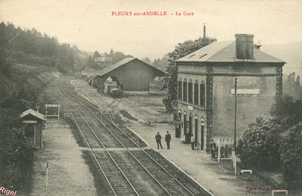 27-Fleury-sur-Andelle - La Gare - Photo A Lavergne.jpg