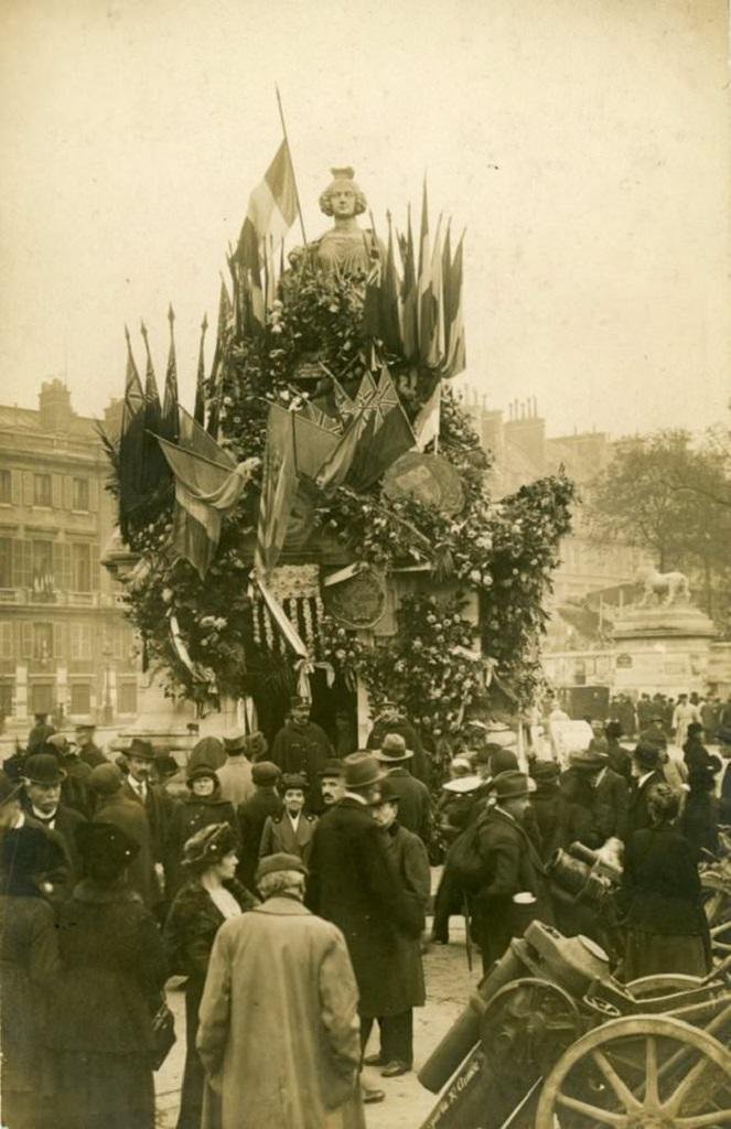 Päris Place-de-la-Concorde-1918.jpg