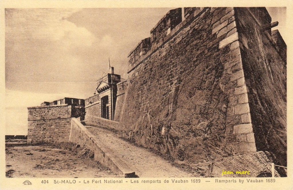 Saint-Malo - Le Fort National - Les Remparts de Vauban 1689.jpg