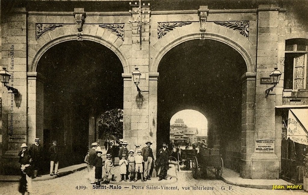 Saint-Malo - Porte Saint-Vincent, vue intérieure 4309.jpg