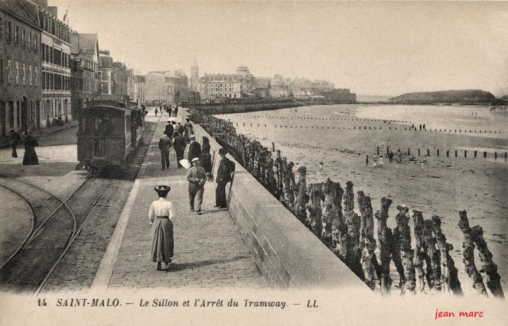 Saint-Malo - Le Sillon et l'Arrêt du Tramway 14.jpg